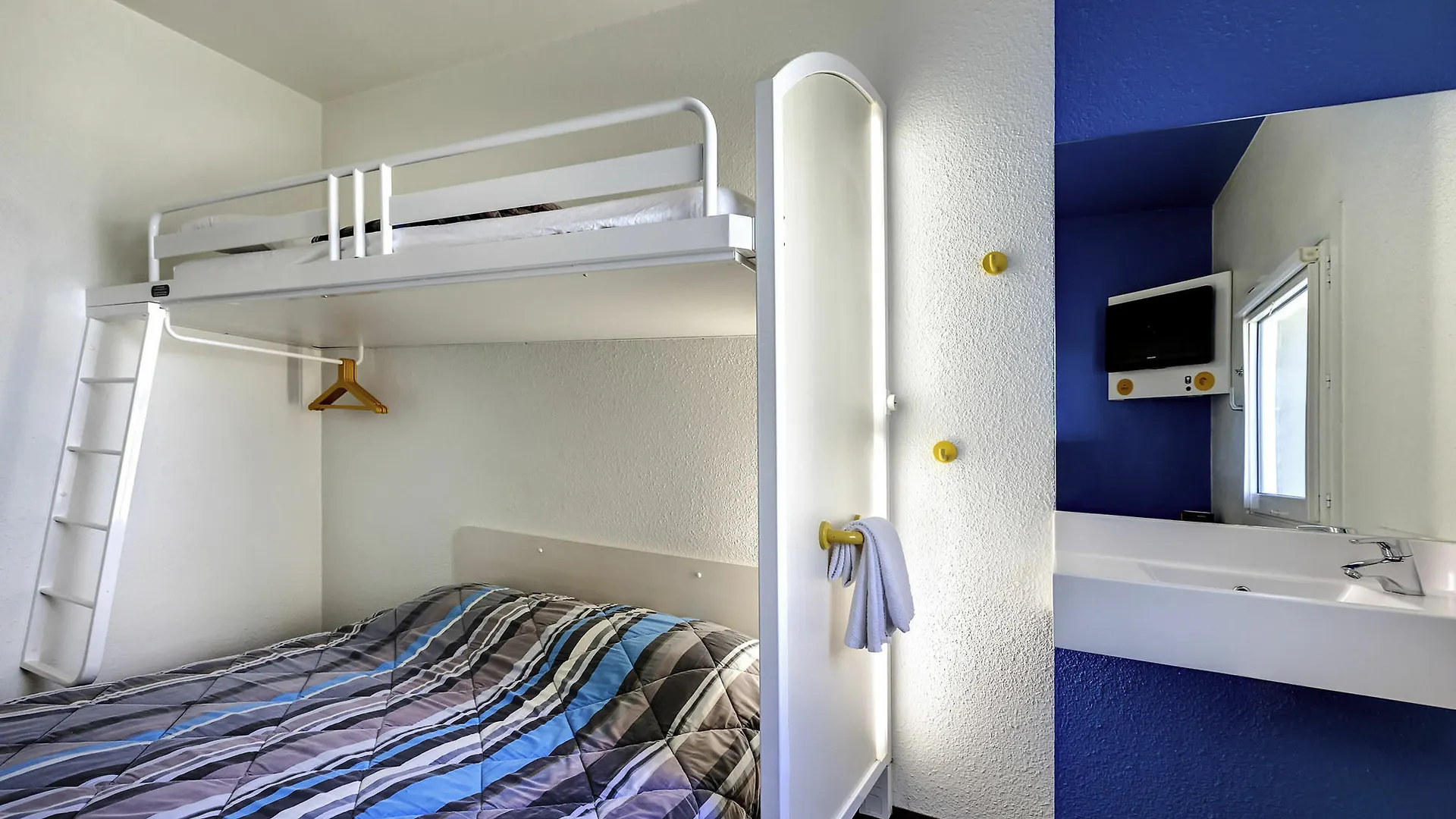 Hotel Hotelf1 Marseille Aeroport Vitrolles  France